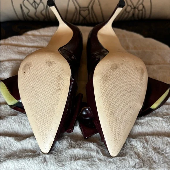 ZARA Faux Patent Court shoes with bow US 5.5 - Picture 6 of 6